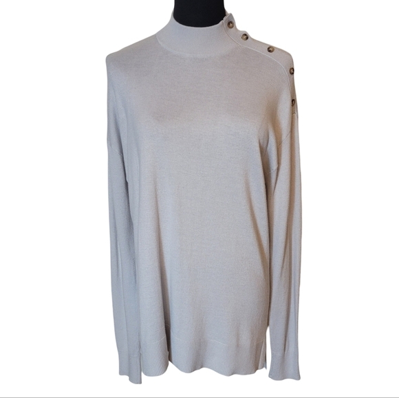 Ann Taylor Silver Gray Button Shoulder Sweater Size Medium - Picture 2 of 6